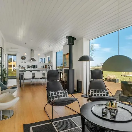 Amazing In Orsted With House Sea View كارا